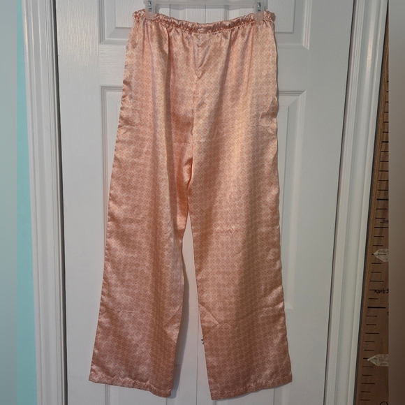 Vanity Fair Orange Pajama Set Size Medium - Picture 11 of 13